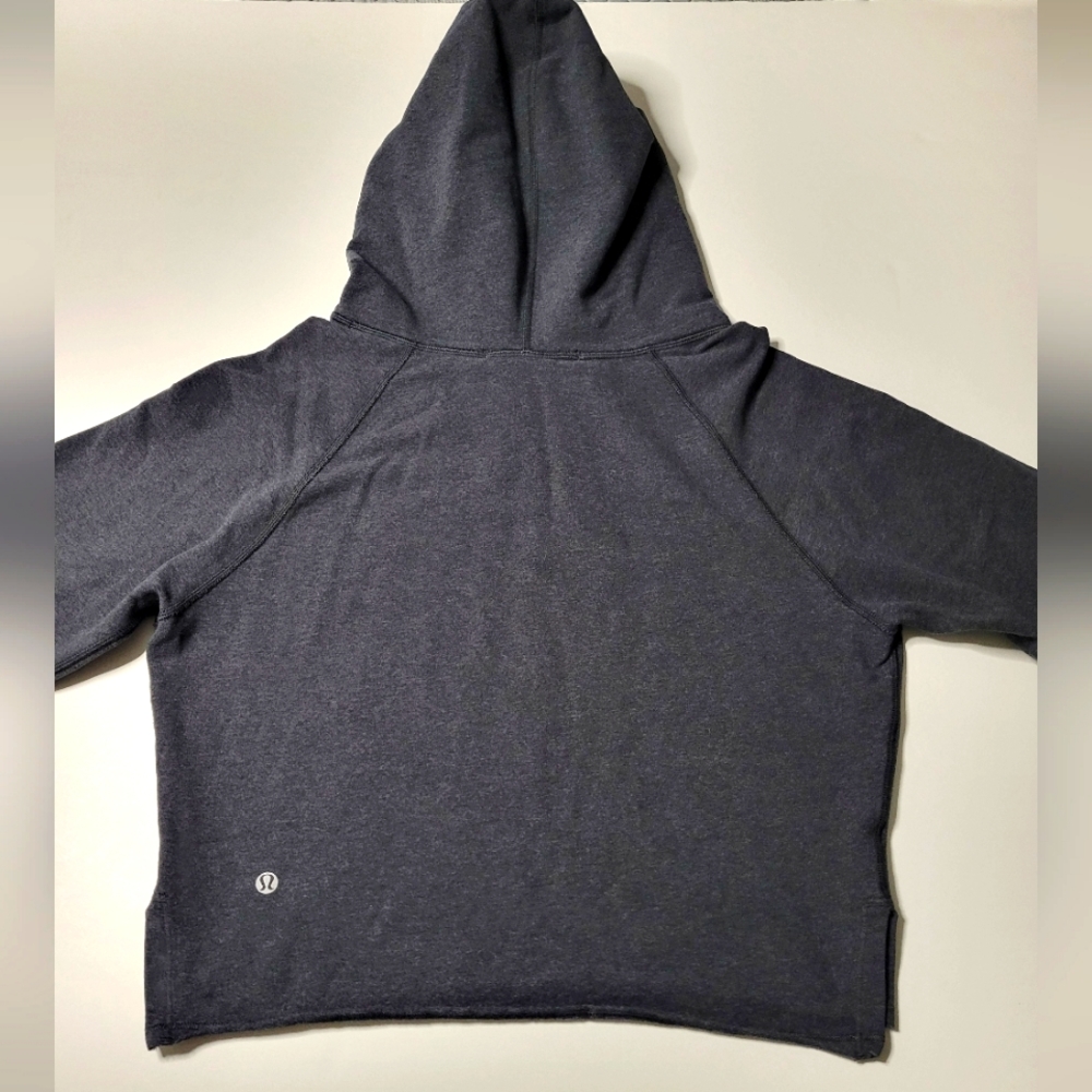 Lululemon cropped hoodie - Picture 3 of 12